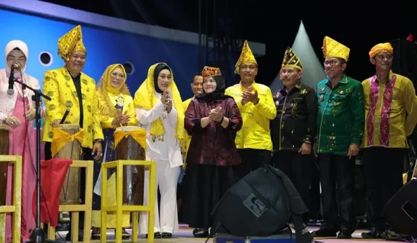 Wabup Tojo Una-Una Hadiri Pembukaan Festival Teluk Tomini 2026, Dorong Sinergi Pariwisata Kawasan Pesisir