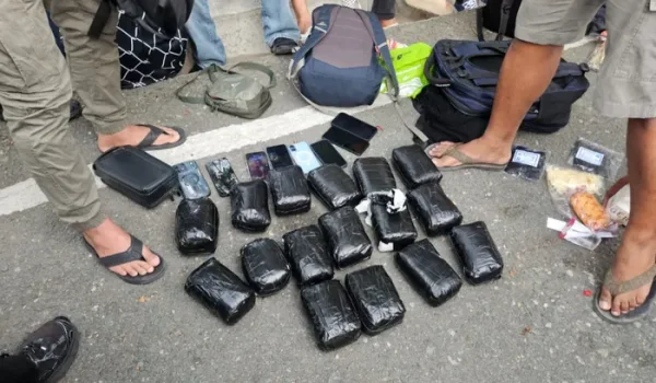 Polda Sulteng Bongkar Peredaran 16 Kilogram Sabu di Bandara Palu, 6 Orang Ditangkap