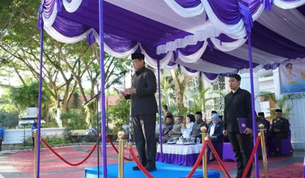 Jadi Inspektur Upacara, Gusnar Serukan Pengamalan Nilai Pancasila