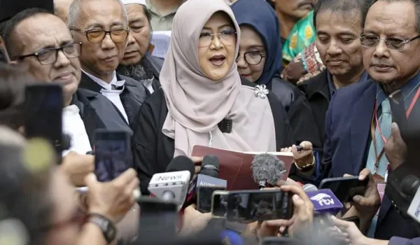 BREAKINGNEWS: Dokter Tifa Tolak Perdamaian, Jokowi Siap Buktikan Ijazah di Sidang