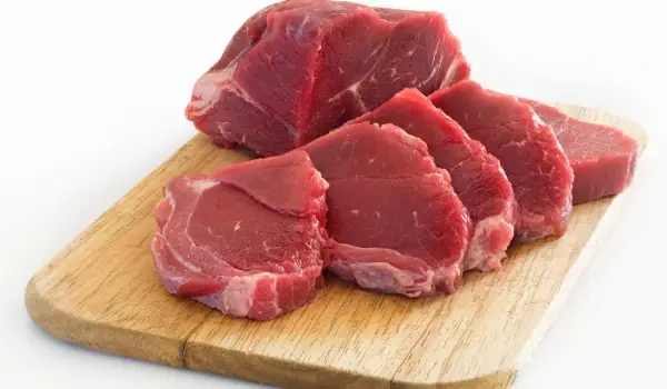 Bukan Sekadar Makanan: Sejarah Kelas Sosial di Balik Nama Beef dan Chicken
