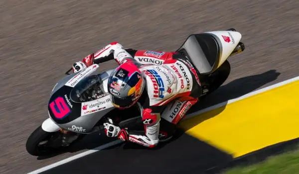 Veda Ega Bangkit dari Posisi 13, Finis ke-8 di Moto3 Jerman