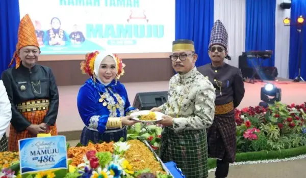 Gubernur Sulbar Minta Pemkab Mamuju Jaga Kebersihan dan Tata Kota: "Mamuju Barometer Pembangunan"