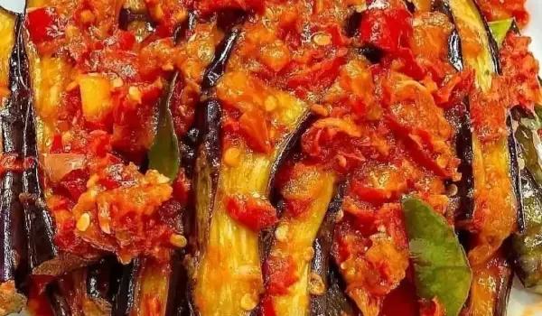 Terong Balado (Instagram @menumurah/@nanjing_corner)