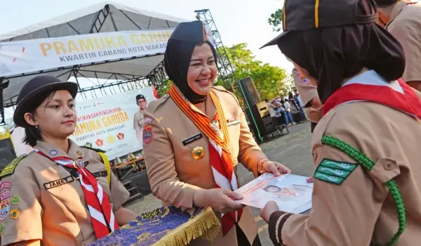 Fatmawati Rusdi Kukuhkan 241 Pramuka Garuda Kwarcab Makassar, Perkuat Pembinaan Generasi Berkarakter
