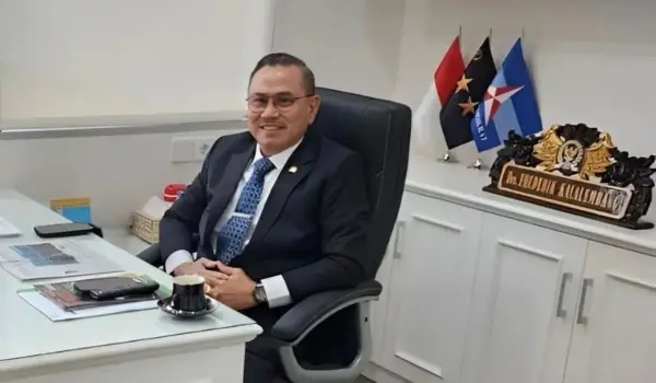 Menyongsong HUT ke-25 Partai Demokrat, Frederik Kalalembang Tegaskan: Pengabdian Tidak Menunggu 2029, Demokrat Harus Selalu Hadir untuk Rakyat