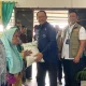 Dirut Bulog Didampingi Gubernur Gusnar Bagi Beras di Gorontalo