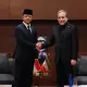 Menlu Sugiono bertemu Menteri Luar Negeri Iran Seyyed Abbas Araghchi di sela-sela menghadiri rangkaian pemakaman dan penghormatan terakhir Pemimpin Tertinggi Iran Ayatollah Seyyed Ali Khamenei di Mashhad, Iran. Foto: Ist