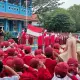 Hari Pertama Masuk Sekolah, Kepala SD Katokkoan Tekankan “Stop Bullying” dan Tetap Jaga Kebersihan