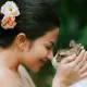 Ramai Diserbu Pujian, Ariel Tatum Dinilai Inspiratif Usai Rayakan Ulang Tahun Kucing Peliharaannya