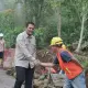 Peduli Petani, Bupati Bantaeng Tinjau Perbaikan Ruas Jalan Biringere