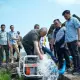 Bupati Pinrang Turun Langsung Cek Kekeringan di Tiga Kecamatan, Pompanisasi Digenjot demi Jaga Ketahanan Pangan