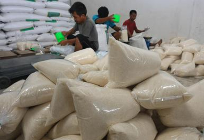 BULOG Sultra Datangkan 250 Ton Gula Pasir Hadapi Ramadhan