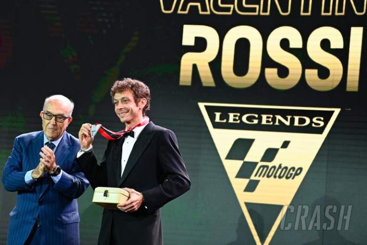 Juara Dunia 9 Kali Valentino Rossi Dinobatkan Sebagai Legenda MotoGP