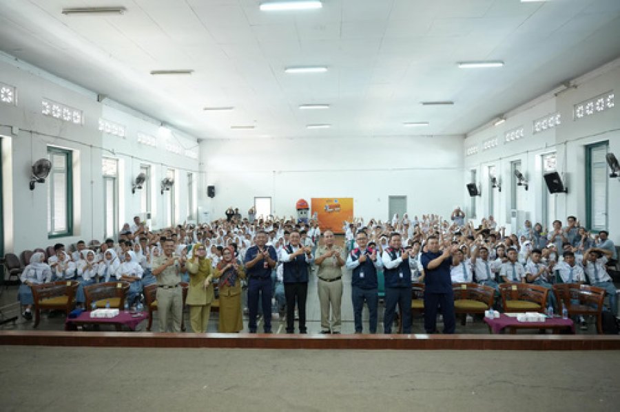 WSBP Belajar Beton Goes To School Hadir Kembali, Ajarkan Inovasi Beton Ramah Lingkungan ke Siswa-Siswi Teknik Konstruksi SMKN 1 Jakarta